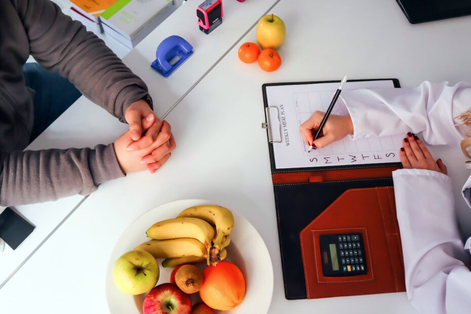 Nutritional Therapy for Seniors - Improving Health and Well-being 8 nutritional therapy