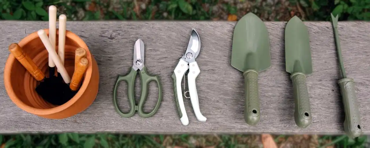 Gardening for Seniors: Gardening Soil - Part 2. 6 Gardening Soil