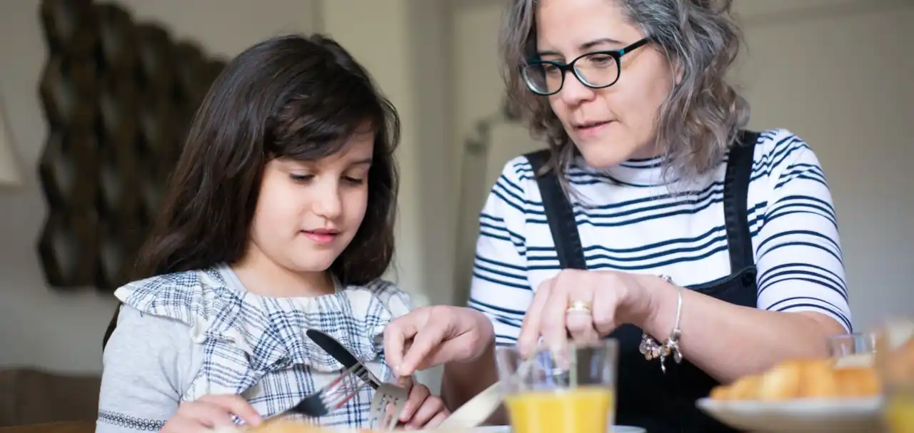 Building Bridges: The Benefits of Intergenerational Programs 5 Intergenerational Programs