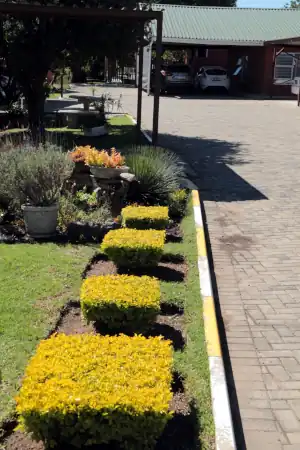 Retirement Cottages: Affordable Modern Living with Luxurious Comforts. 5 Retirement Cottages